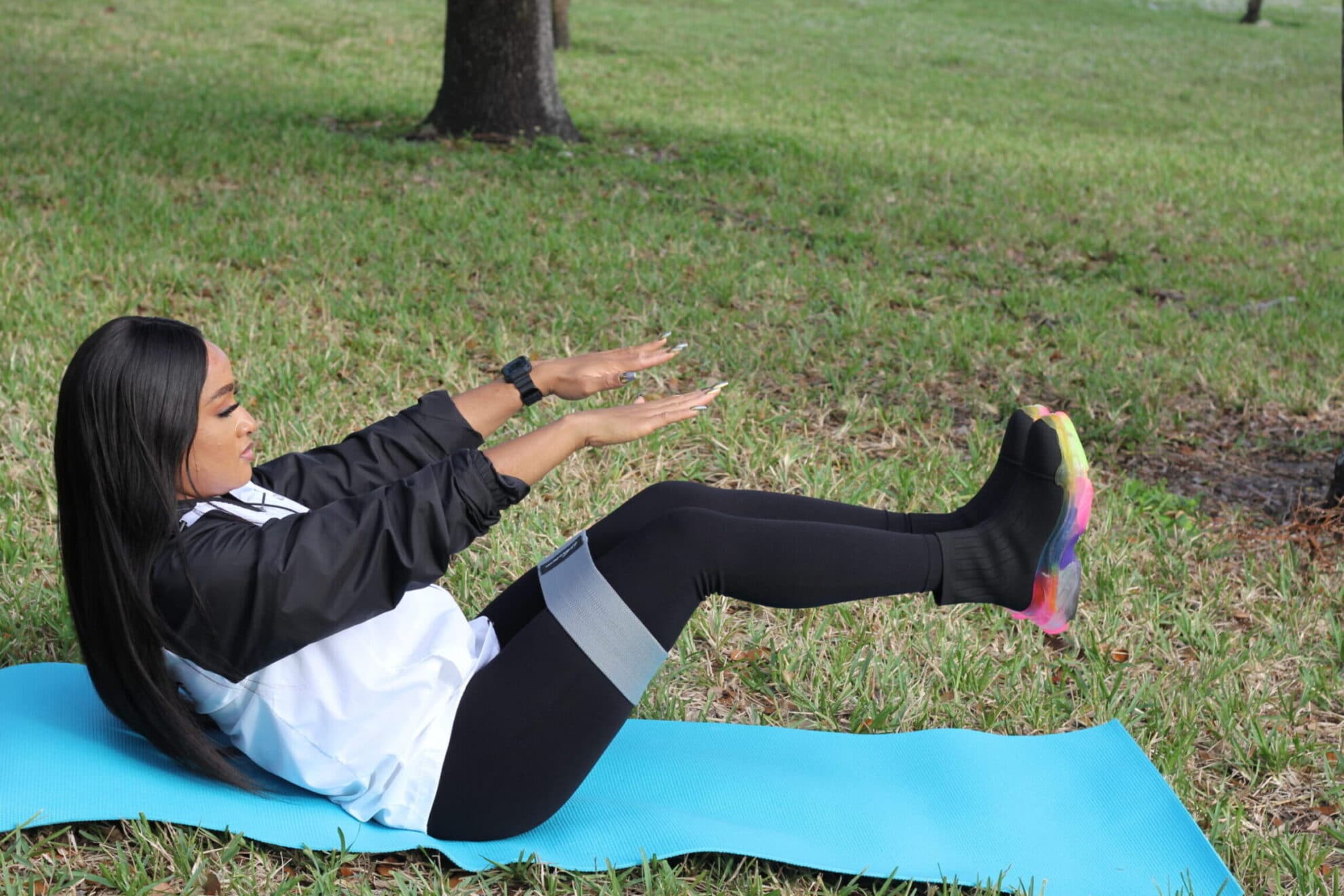 Adjustable Vasato hip resistance bands alternate view